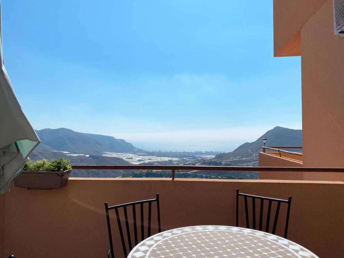 Mountain Nest Apartment Алмерия Екстериор снимка